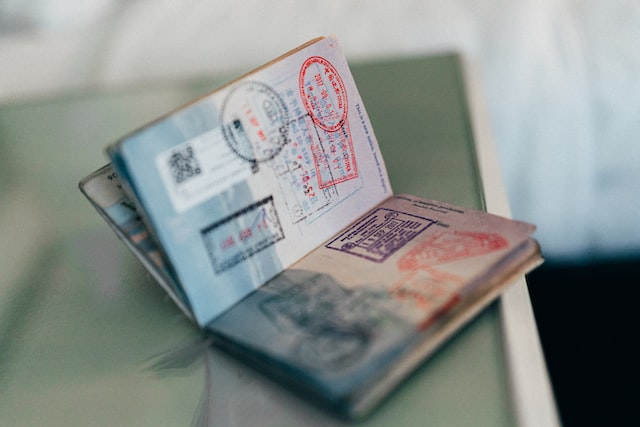 updates immigration law in Spain